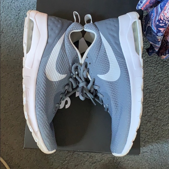 Blue Nike Air Sneakers - Picture 6 of 8